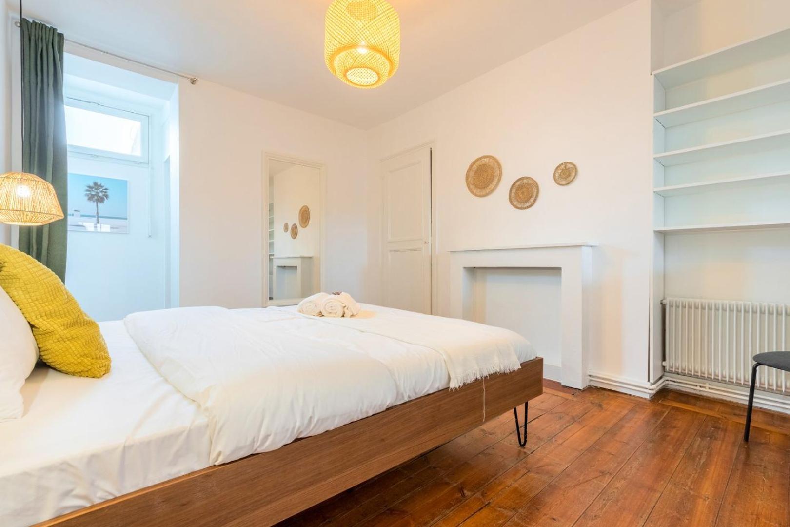 2-Bedroom Apartment Near Metro Λιλ Εξωτερικό φωτογραφία